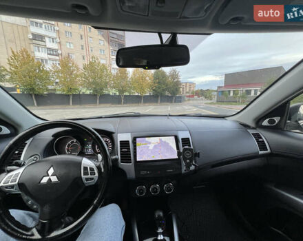 Серый Мицубиси Аутлендер, объемом двигателя 2.18 л и пробегом 220 тыс. км за 10999 $, фото 45 на Automoto.ua