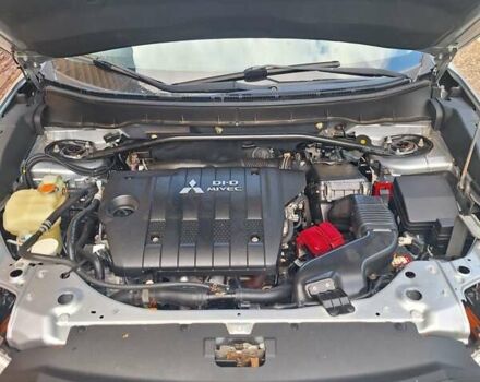 Сірий Міцубісі Аутлендер, об'ємом двигуна 2.2 л та пробігом 222 тис. км за 11900 $, фото 20 на Automoto.ua