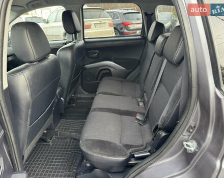 Серый Мицубиси Аутлендер, объемом двигателя 2.2 л и пробегом 211 тыс. км за 11999 $, фото 17 на Automoto.ua