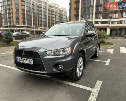 Серый Мицубиси Аутлендер, объемом двигателя 2.4 л и пробегом 226 тыс. км за 10200 $, фото 1 на Automoto.ua