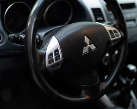 Серый Мицубиси Аутлендер, объемом двигателя 2.27 л и пробегом 291 тыс. км за 9700 $, фото 28 на Automoto.ua