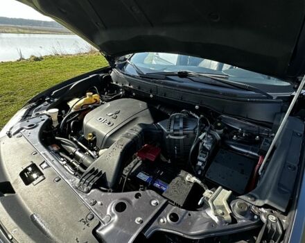 Серый Мицубиси Аутлендер, объемом двигателя 0.22 л и пробегом 201 тыс. км за 12400 $, фото 11 на Automoto.ua