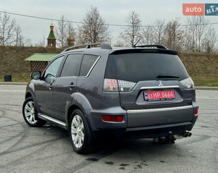 Серый Мицубиси Аутлендер, объемом двигателя 2.2 л и пробегом 160 тыс. км за 11350 $, фото 5 на Automoto.ua