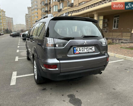 Серый Мицубиси Аутлендер, объемом двигателя 2.4 л и пробегом 226 тыс. км за 10200 $, фото 6 на Automoto.ua