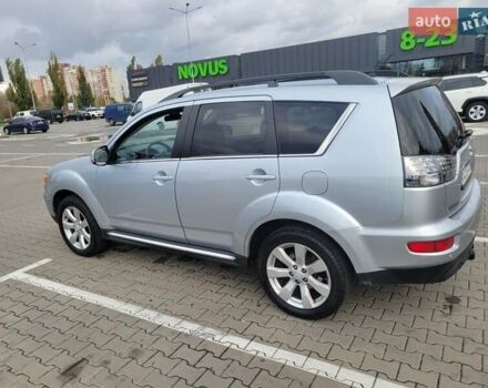 Серый Мицубиси Аутлендер, объемом двигателя 2.2 л и пробегом 175 тыс. км за 10999 $, фото 3 на Automoto.ua