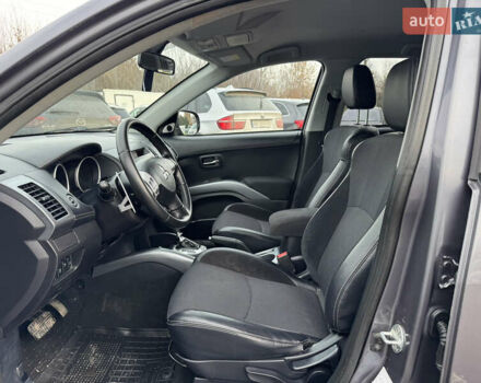 Серый Мицубиси Аутлендер, объемом двигателя 2.2 л и пробегом 211 тыс. км за 11999 $, фото 12 на Automoto.ua