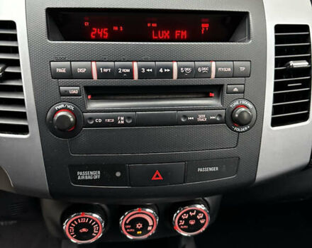 Серый Мицубиси Аутлендер, объемом двигателя 2.4 л и пробегом 226 тыс. км за 10200 $, фото 23 на Automoto.ua