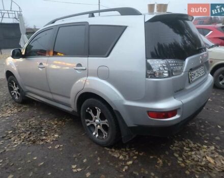 Серый Мицубиси Аутлендер, объемом двигателя 2 л и пробегом 205 тыс. км за 9600 $, фото 8 на Automoto.ua