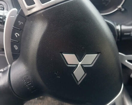 Сірий Міцубісі Аутлендер, об'ємом двигуна 2.18 л та пробігом 239 тис. км за 12000 $, фото 13 на Automoto.ua