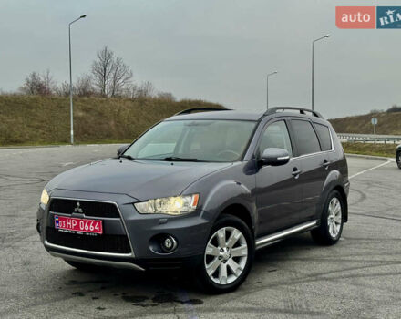 Серый Мицубиси Аутлендер, объемом двигателя 2.2 л и пробегом 160 тыс. км за 11350 $, фото 3 на Automoto.ua