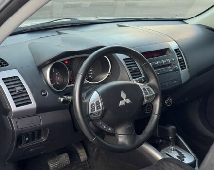 Серый Мицубиси Аутлендер, объемом двигателя 2.4 л и пробегом 188 тыс. км за 10999 $, фото 14 на Automoto.ua