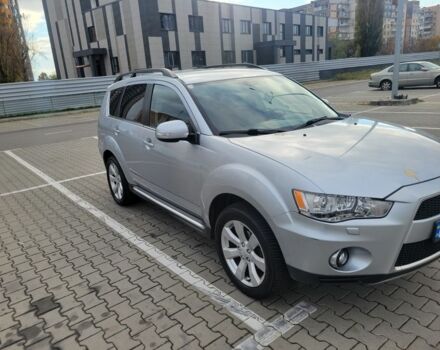 Серый Мицубиси Аутлендер, объемом двигателя 2.2 л и пробегом 175 тыс. км за 10999 $, фото 1 на Automoto.ua