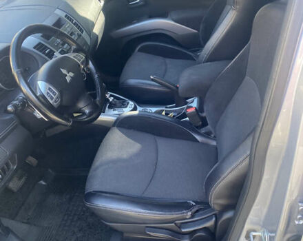 Мицубиси Аутлендер 2011 в Львове на Automoto.ua Серый Мицубиси Аутлендер, объемом двигателя 2.2 л и пробегом 115 тыс. км за 12500 $, фото 14 на Automoto.ua