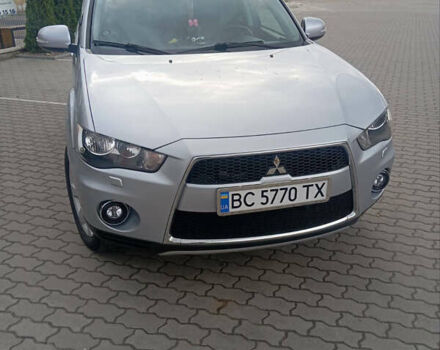 Сірий Міцубісі Аутлендер, об'ємом двигуна 2.18 л та пробігом 239 тис. км за 12000 $, фото 1 на Automoto.ua