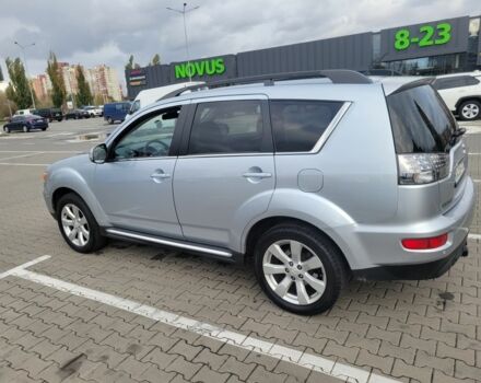 Серый Мицубиси Аутлендер, объемом двигателя 2.2 л и пробегом 175 тыс. км за 10999 $, фото 4 на Automoto.ua