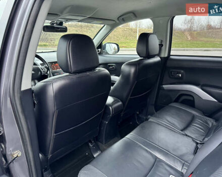 Серый Мицубиси Аутлендер, объемом двигателя 2.2 л и пробегом 160 тыс. км за 11350 $, фото 32 на Automoto.ua