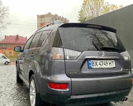 Серый Мицубиси Аутлендер, объемом двигателя 2.2 л и пробегом 250 тыс. км за 11000 $, фото 17 на Automoto.ua