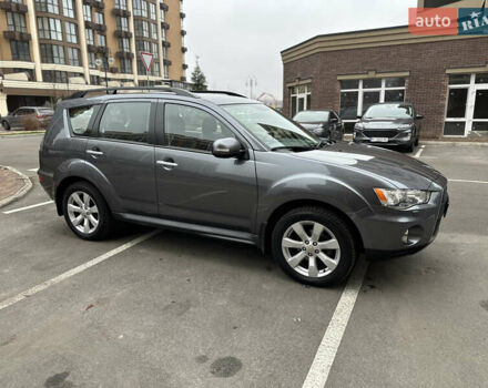 Серый Мицубиси Аутлендер, объемом двигателя 2.4 л и пробегом 226 тыс. км за 10200 $, фото 12 на Automoto.ua