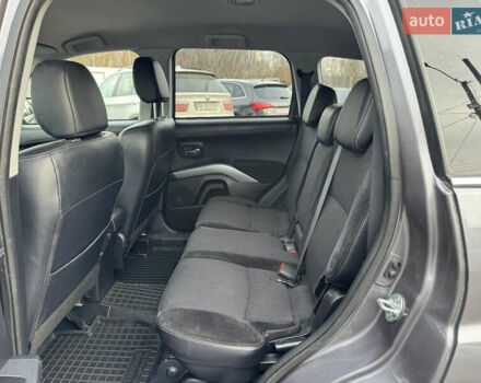 Серый Мицубиси Аутлендер, объемом двигателя 2.2 л и пробегом 211 тыс. км за 11999 $, фото 16 на Automoto.ua