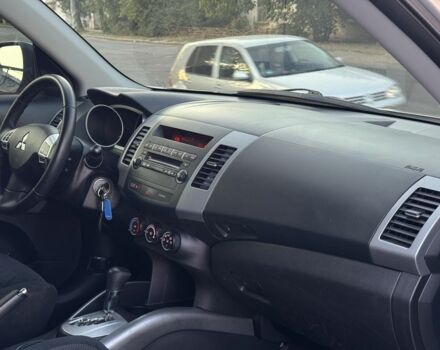 Серый Мицубиси Аутлендер, объемом двигателя 2.4 л и пробегом 188 тыс. км за 10999 $, фото 16 на Automoto.ua