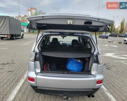 Серый Мицубиси Аутлендер, объемом двигателя 2.2 л и пробегом 175 тыс. км за 10999 $, фото 12 на Automoto.ua