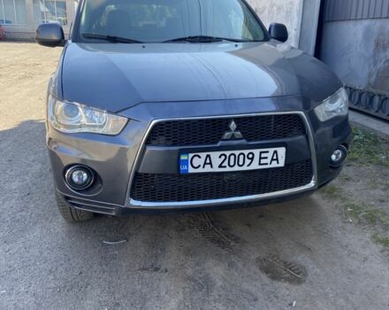 Серый Мицубиси Аутлендер, объемом двигателя 2.2 л и пробегом 240 тыс. км за 10500 $, фото 6 на Automoto.ua