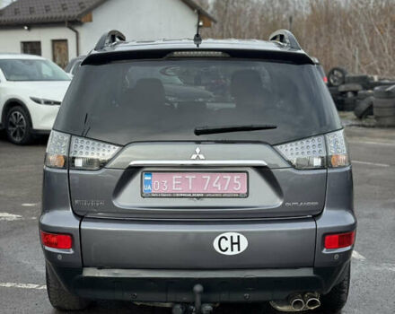 Серый Мицубиси Аутлендер, объемом двигателя 2.2 л и пробегом 211 тыс. км за 11999 $, фото 5 на Automoto.ua