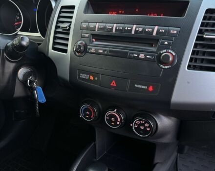 Серый Мицубиси Аутлендер, объемом двигателя 2.4 л и пробегом 188 тыс. км за 10999 $, фото 17 на Automoto.ua