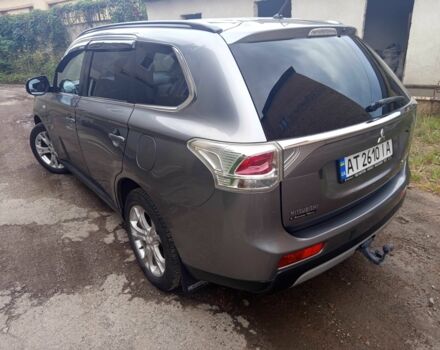 Сірий Міцубісі Аутлендер, об'ємом двигуна 2.3 л та пробігом 248 тис. км за 11550 $, фото 12 на Automoto.ua