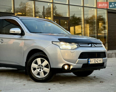 Сірий Міцубісі Аутлендер, об'ємом двигуна 2.36 л та пробігом 225 тис. км за 10500 $, фото 3 на Automoto.ua