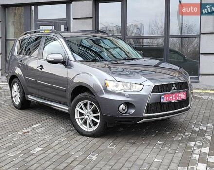 Сірий Міцубісі Аутлендер, об'ємом двигуна 2.2 л та пробігом 216 тис. км за 11250 $, фото 4 на Automoto.ua