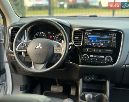 Серый Мицубиси Аутлендер, объемом двигателя 2.2 л и пробегом 188 тыс. км за 13500 $, фото 39 на Automoto.ua