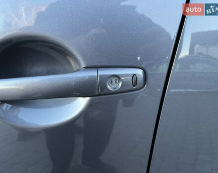 Серый Мицубиси Аутлендер, объемом двигателя 2.2 л и пробегом 186 тыс. км за 12350 $, фото 21 на Automoto.ua