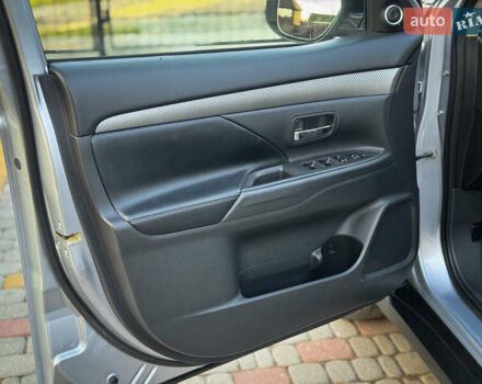 Серый Мицубиси Аутлендер, объемом двигателя 2.2 л и пробегом 189 тыс. км за 12800 $, фото 34 на Automoto.ua