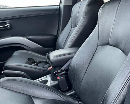 Сірий Міцубісі Аутлендер, об'ємом двигуна 2.2 л та пробігом 280 тис. км за 11100 $, фото 54 на Automoto.ua