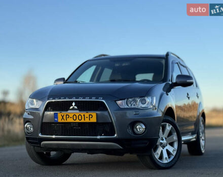 Серый Мицубиси Аутлендер, объемом двигателя 2.2 л и пробегом 171 тыс. км за 12700 $, фото 4 на Automoto.ua