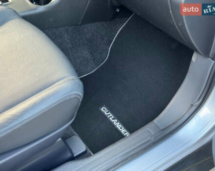 Серый Мицубиси Аутлендер, объемом двигателя 2.2 л и пробегом 188 тыс. км за 13500 $, фото 37 на Automoto.ua