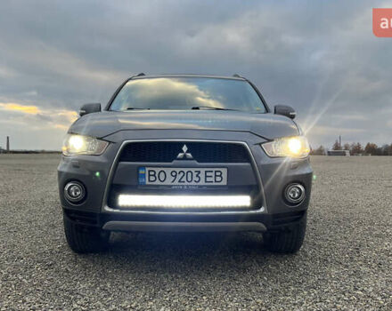 Сірий Міцубісі Аутлендер, об'ємом двигуна 2.2 л та пробігом 280 тис. км за 11100 $, фото 3 на Automoto.ua