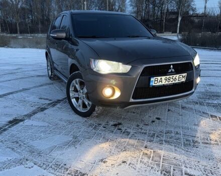 Серый Мицубиси Аутлендер, объемом двигателя 3 л и пробегом 220 тыс. км за 7700 $, фото 9 на Automoto.ua