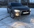 Серый Мицубиси Аутлендер, объемом двигателя 3 л и пробегом 220 тыс. км за 7700 $, фото 9 на Automoto.ua