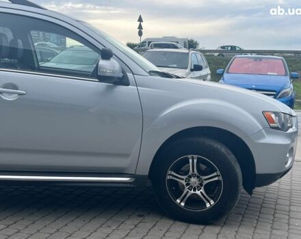 Мицубиси Аутлендер 2012 в Львове на Automoto.ua Серый Мицубиси Аутлендер, объемом двигателя 2.2 л и пробегом 169 тыс. км за 14500 $, фото 10 на Automoto.ua