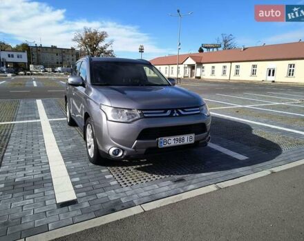 Міцубісі Аутлендер 2012 у Львові на Automoto.ua Сірий Міцубісі Аутлендер, об'ємом двигуна 2 л та пробігом 176 тис. км за 11500 $, фото 4 на Automoto.ua