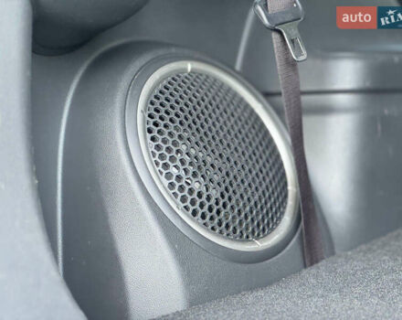 Серый Мицубиси Аутлендер, объемом двигателя 2.2 л и пробегом 188 тыс. км за 13500 $, фото 49 на Automoto.ua