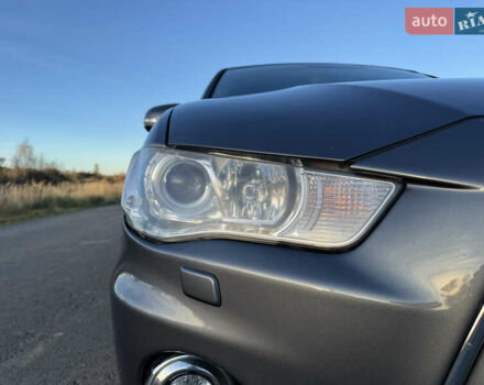 Серый Мицубиси Аутлендер, объемом двигателя 2.2 л и пробегом 171 тыс. км за 12700 $, фото 15 на Automoto.ua