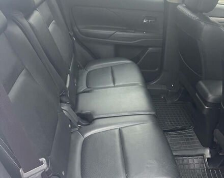 Сірий Міцубісі Аутлендер, об'ємом двигуна 2.4 л та пробігом 135 тис. км за 13500 $, фото 26 на Automoto.ua