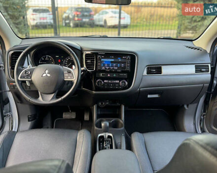 Серый Мицубиси Аутлендер, объемом двигателя 2.2 л и пробегом 188 тыс. км за 13500 $, фото 28 на Automoto.ua