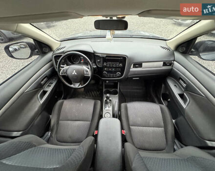 Серый Мицубиси Аутлендер, объемом двигателя 2.2 л и пробегом 190 тыс. км за 10800 $, фото 12 на Automoto.ua