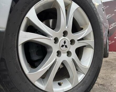 Серый Мицубиси Аутлендер, объемом двигателя 2.2 л и пробегом 190 тыс. км за 14950 $, фото 5 на Automoto.ua