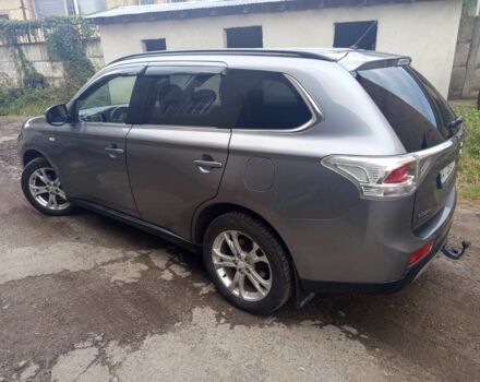 Сірий Міцубісі Аутлендер, об'ємом двигуна 2.3 л та пробігом 248 тис. км за 11550 $, фото 13 на Automoto.ua