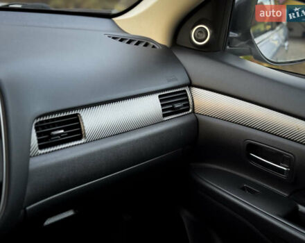 Серый Мицубиси Аутлендер, объемом двигателя 2.2 л и пробегом 189 тыс. км за 12800 $, фото 57 на Automoto.ua